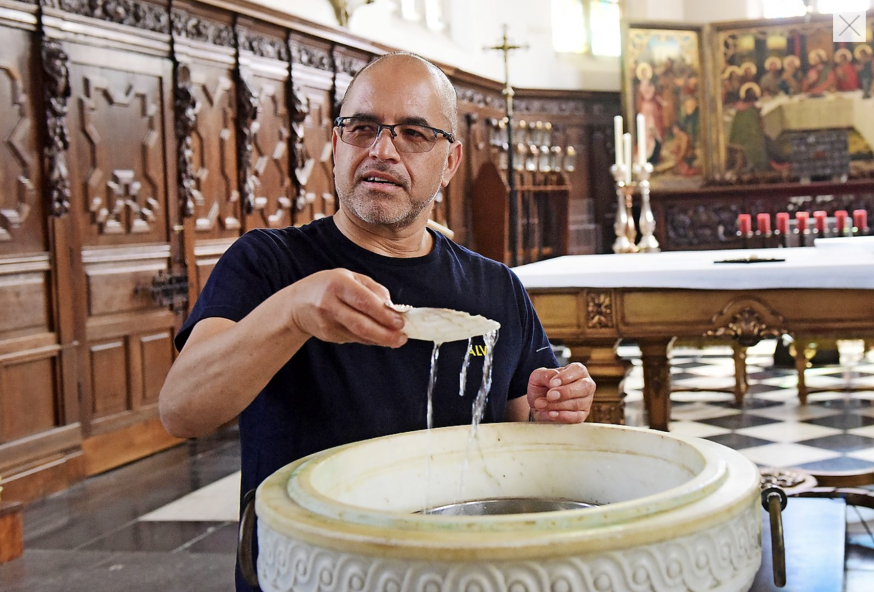 Alvi Vazquez: ‘Liturgie en sacramenten zijn belangrijk, maar er is meer dan dat.’  © Mia Uydens