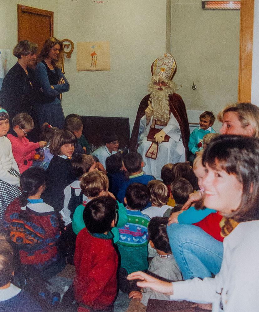 Sint Maarten op bezoek in de nevendienst (1993) 