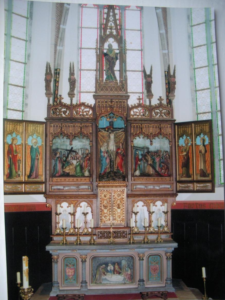 H. Andreas boven het hoofdaltaar in de H. Kruiskerk 