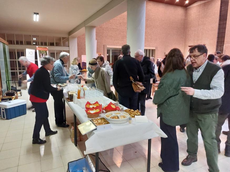 VALENTIJN ANDERS! DEUGDDOENDE VIERING! © © F.V.