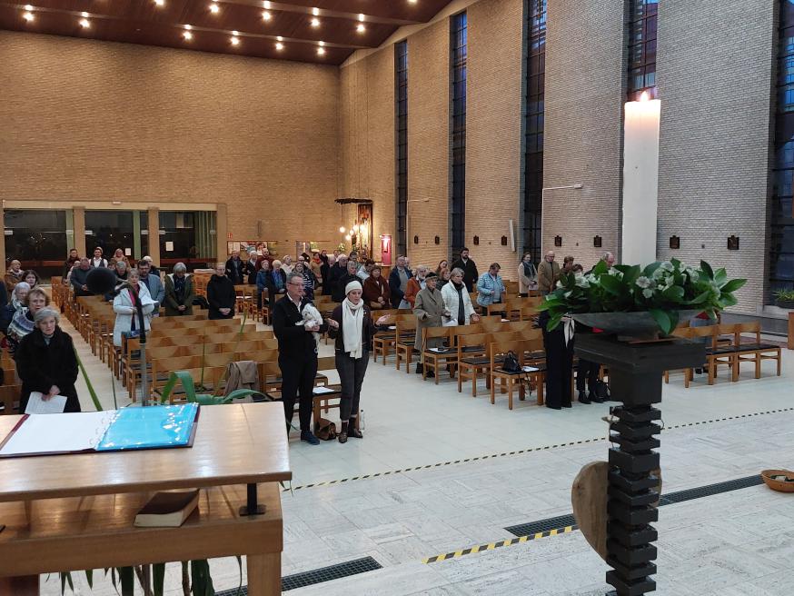 VALENTIJN ANDERS! DEUGDDOENDE VIERING! © © F.V.