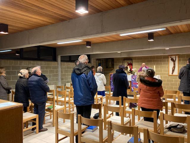 Eucharistieviering op zaterdagavond in de winterkapel van St-Paulus 