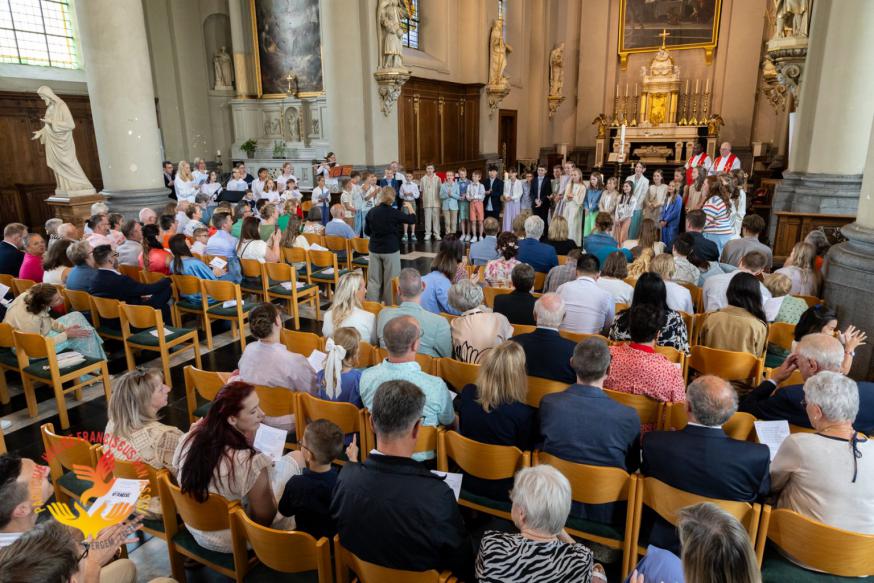 Vormselviering 31 mei 2025 kerk Evergem 