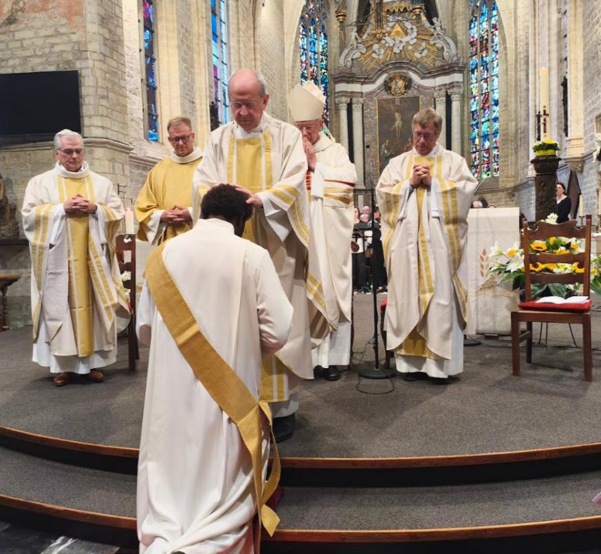 Priesterwijding Fred Wamare 