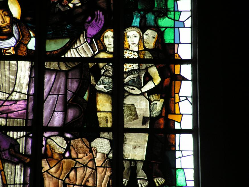 Detail glasraam Sint-Niklaas in de kerk in Dessel. © Luc Damen