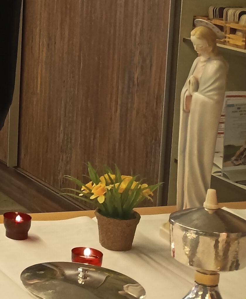 Brood en wijn op de tafel van de Heer 