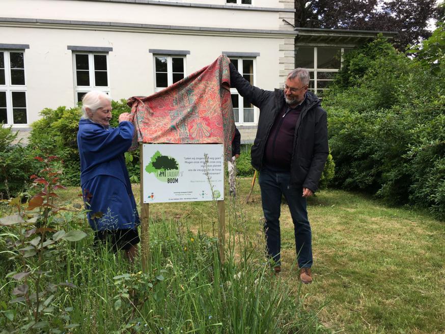 Onthulling van het citaat uit de encycliek Laudato Si'.  © (NRV-SP)
