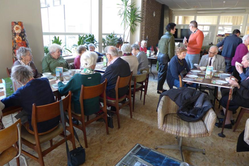 ASWOENSDAG OP ONZE PAROCHIE IN STILTE TERUGKEREN © © Miet Lissens
