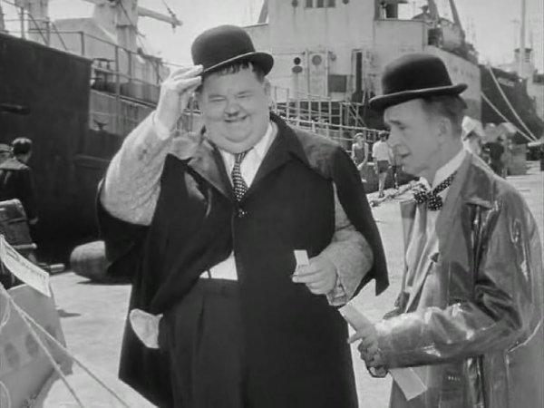 Laurel en Hardy in Atoll K © rr.