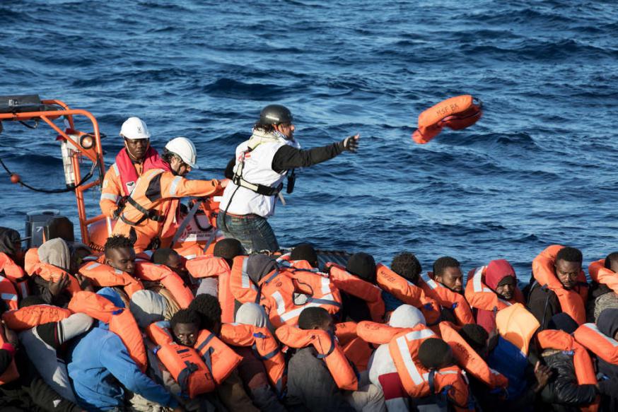 Vluchtelingen op zee © Artsen Zonder Grenzen