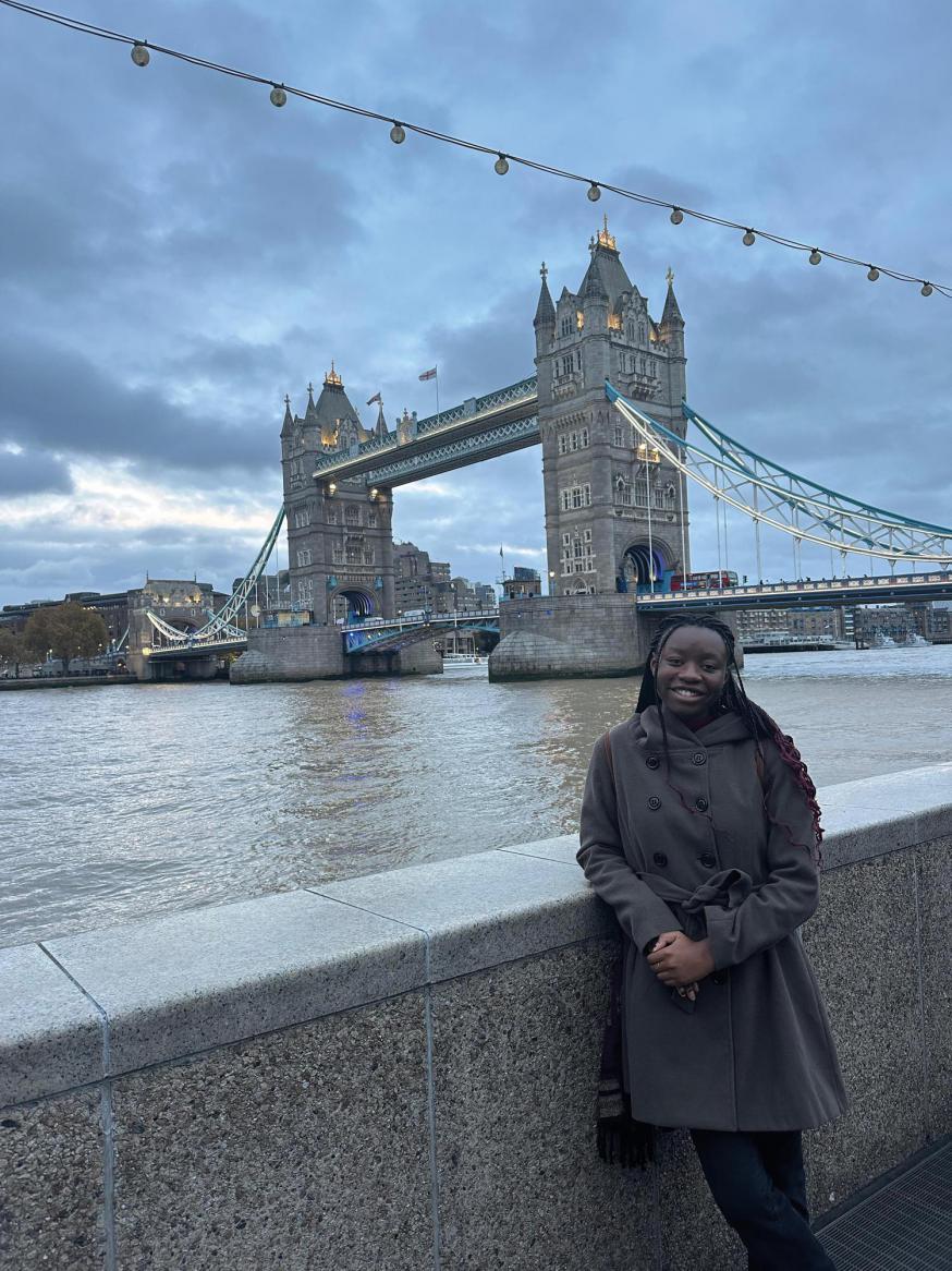 Brug met Stacey Osei  © Osei