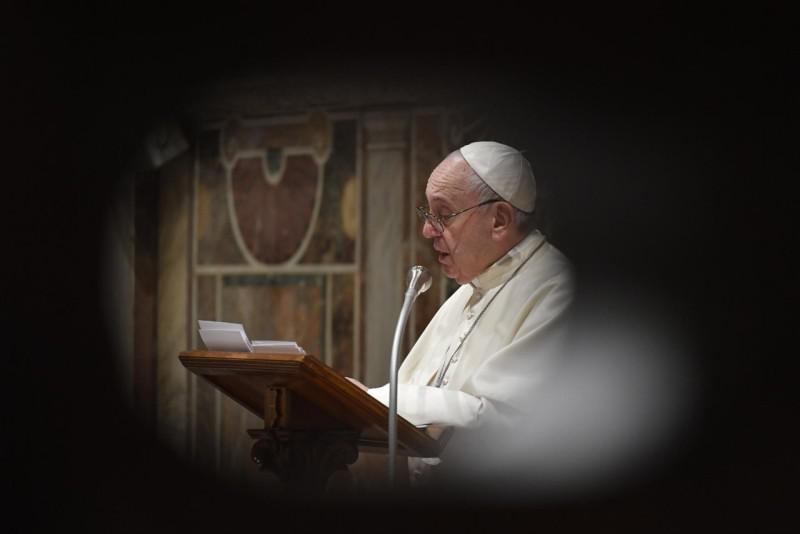 Paus roept diplomaten op om de hoop niet te verliezen © Vatican Media