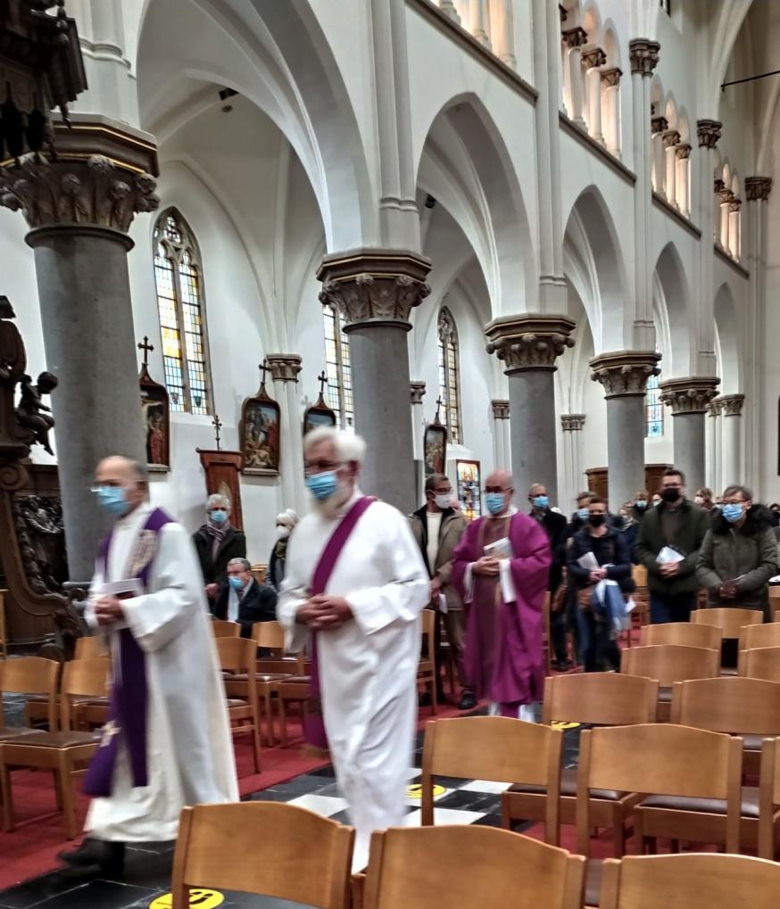 Intrede in de kerk 