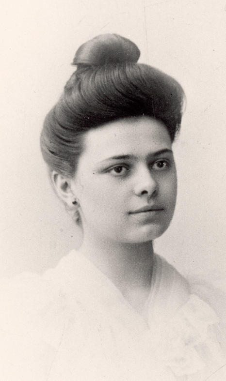 Elisabeth van de Drie-eenheid Catez, 20 jaar, voor haar intrede © Wikimedia Commons