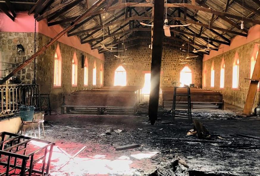 Kerkgebouw van de evangelistische Church of the Brethern van Garkida in Nigeria, dat in februari door Boko Haram aangevallen werd © Facebook