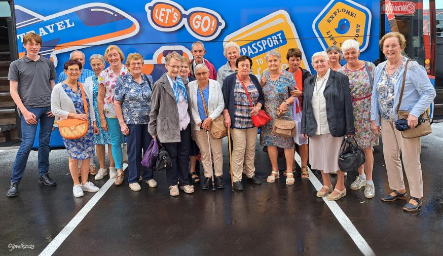 Op donderdag 24 augustus waren er uit Diepenbeek heel wat mensen die samen met het dekenaat Hasselt mee afgereisd zijn naar Banneux. 