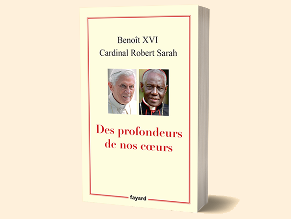 Benedictus XVI wil geschrapt worden als mede-auteur © Fayard Benedictus XVI wil geschrapt worden als mede-auteur © Fayard