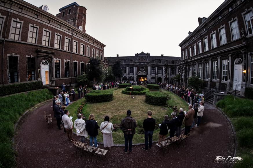 Trudojaar 2026 — Bezielde vaandels — Lichtjes in de Abdij 