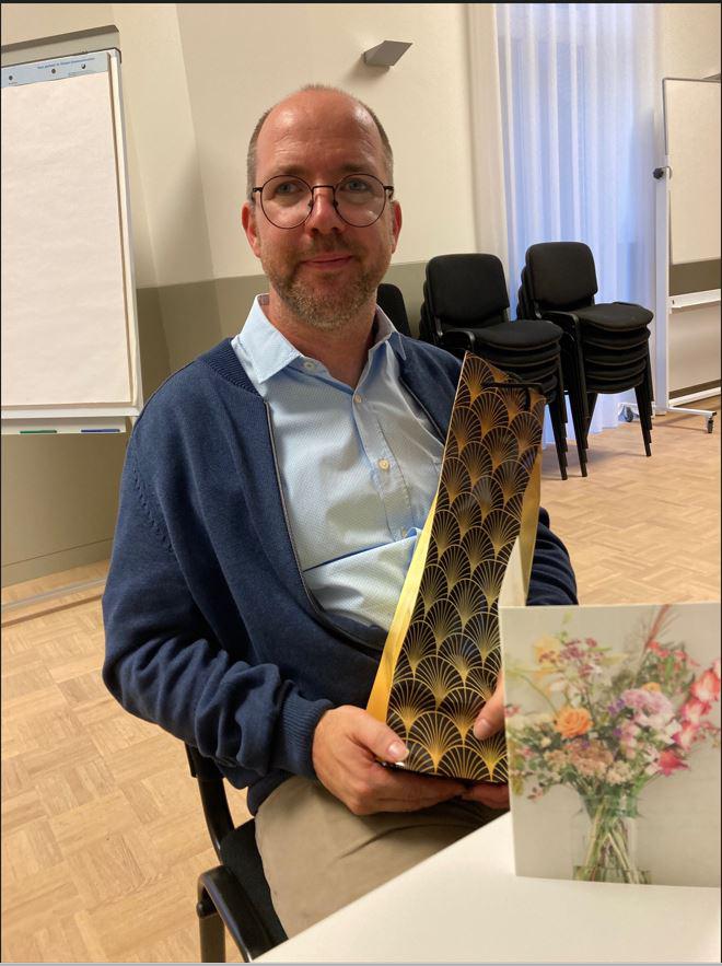 Dankjewel Kurt voor bijna 20 jaar redactiewerk 'Parochieblad' Diepenbeek 