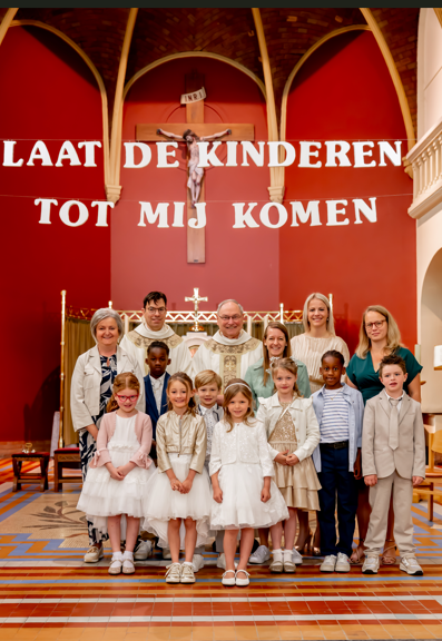 Eerste communievieringen in onze pastorale eenheid. 