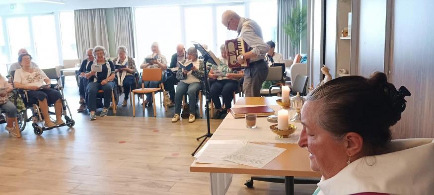 Gebedsdienst WZC Zoetenaard: koor 