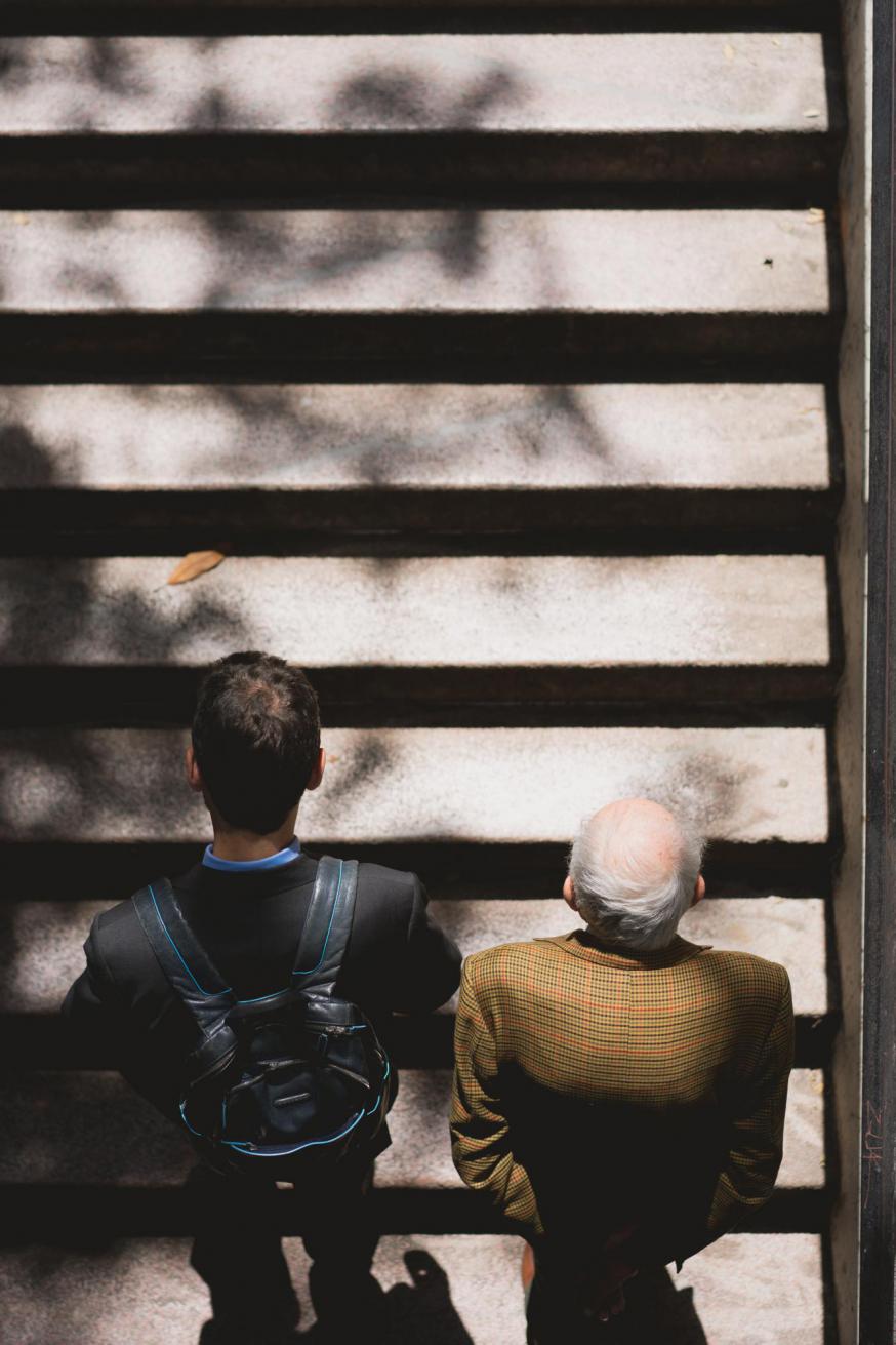 "Oud worden in een studentenstad is een aparte ervaring. Het houdt je dicht bij de kracht van het leven dat verdergaat." © Unsplash