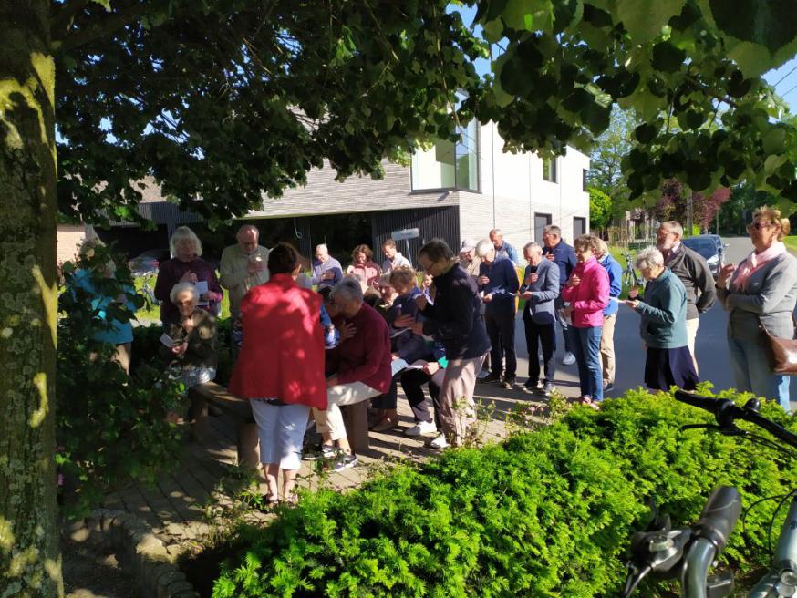 Gebedsmoment aan Polken kapel-2 