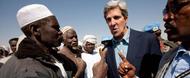 John Kerry op bezoek in Noord-Darfur. Foto: Albert Gonzalez Farran / UNAMID (cc)