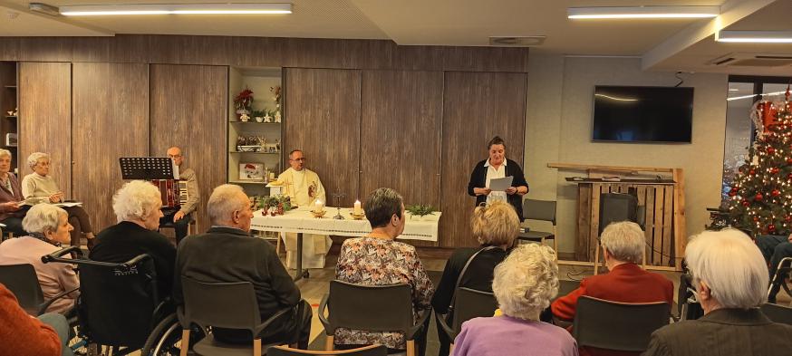 Kerstviering 2024 WZC Zoetenaard 