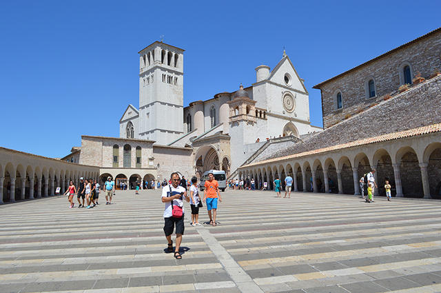 De San Francescobasiliek in Assisi. © Erik De Smet