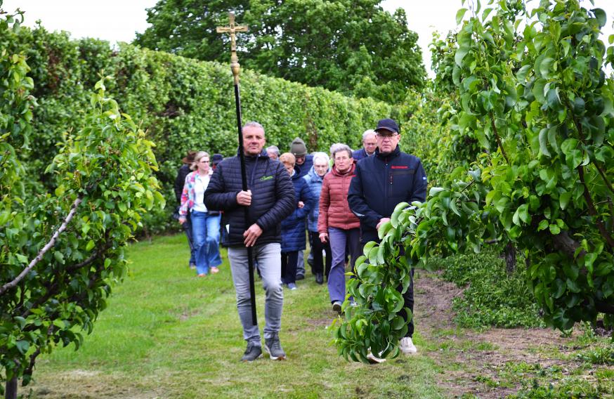 Kruisdag 11 mei: tocht door de boomgaard 