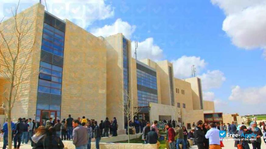 De universiteit van Madaba © University of Madaba