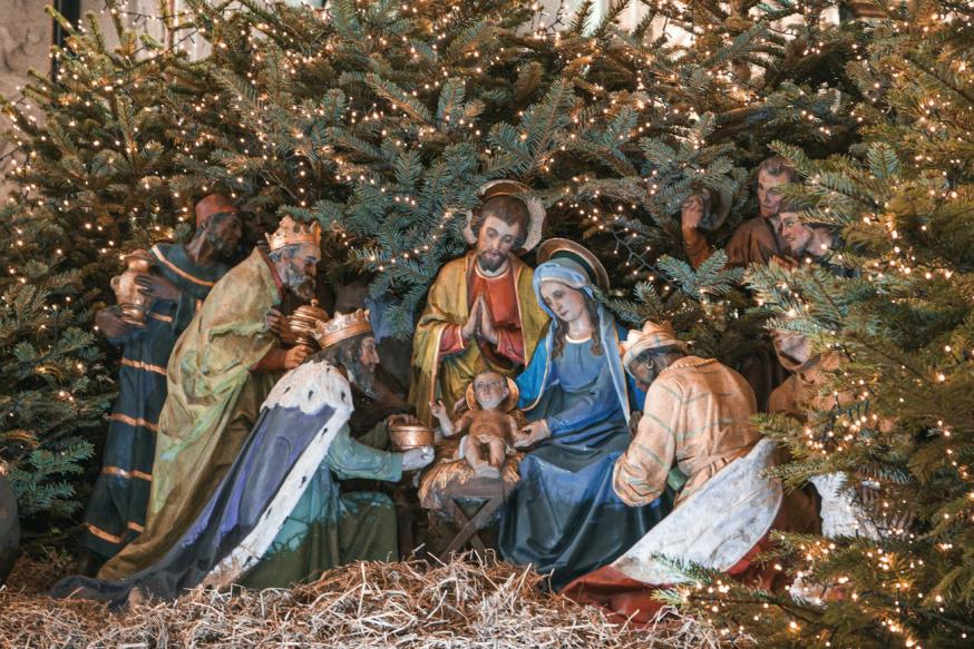 Het kersttafereel © Photo by Mustafa Turhan on Unsplash