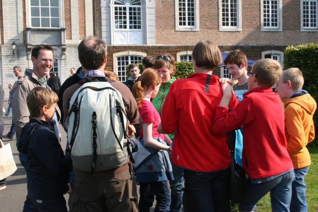 Gezinnen ontmoeten elkaar © Ria Thaens