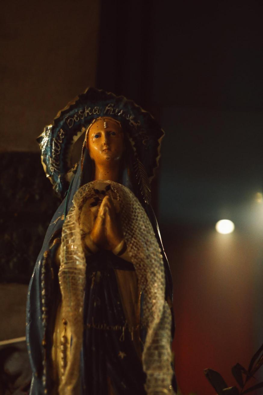'Op de drempel van de evangelies is Maria dan het ‘heerlijk vat’ dat uit de handen van de Schepper komt.' © Pexels