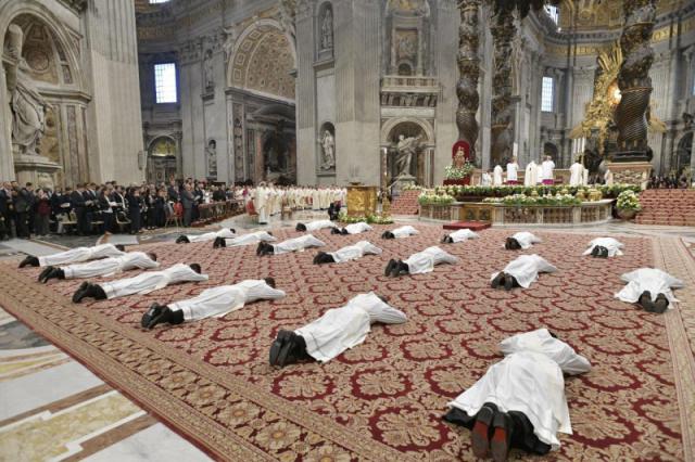 Priesterwijding met paus Franciscus © Vatican Media Priesterwijding met paus Franciscus © Vatican Media