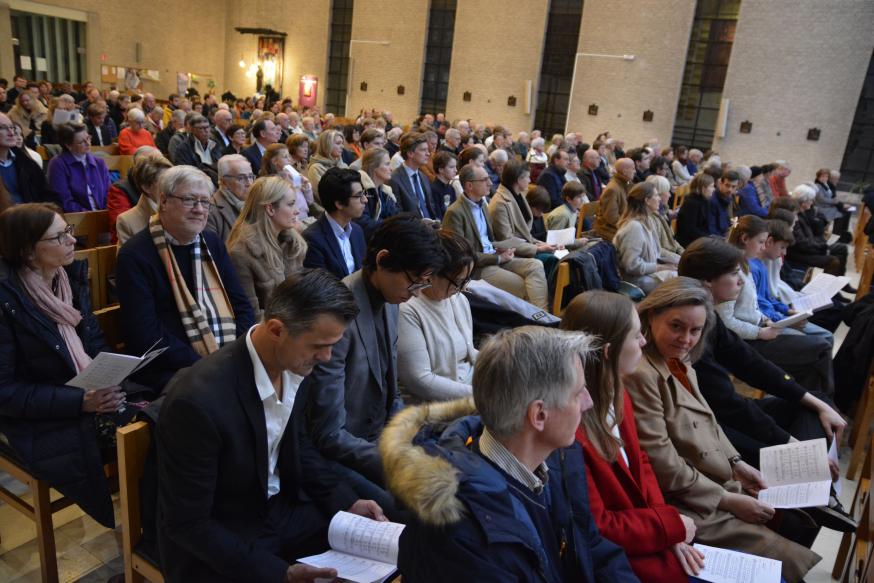 MOOIE VIERINGEN MET KERSTMIS! © Miet Lissens