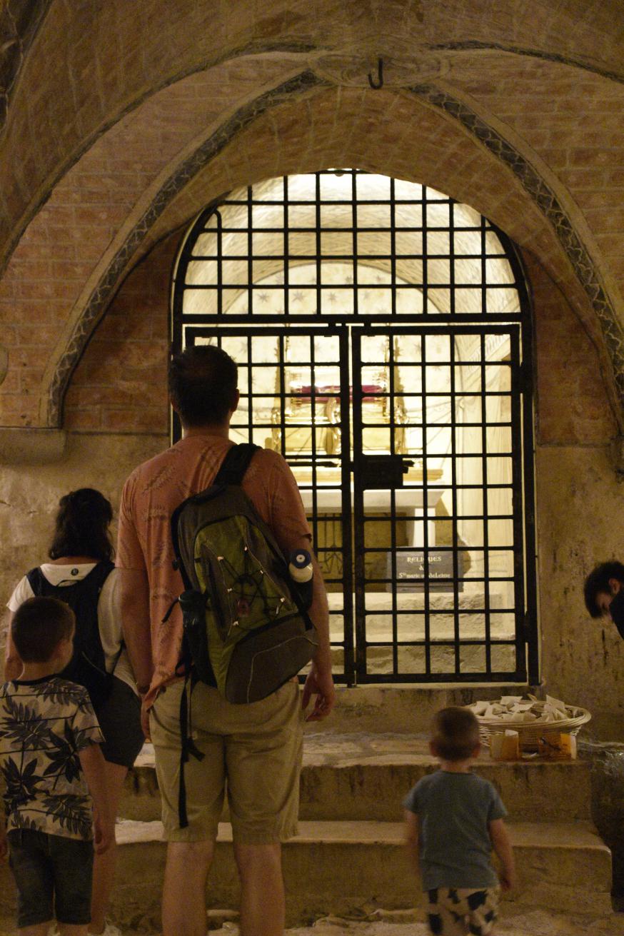 Het reliekschrijn Maria Magdalena in Vézelay. © Christa Damen