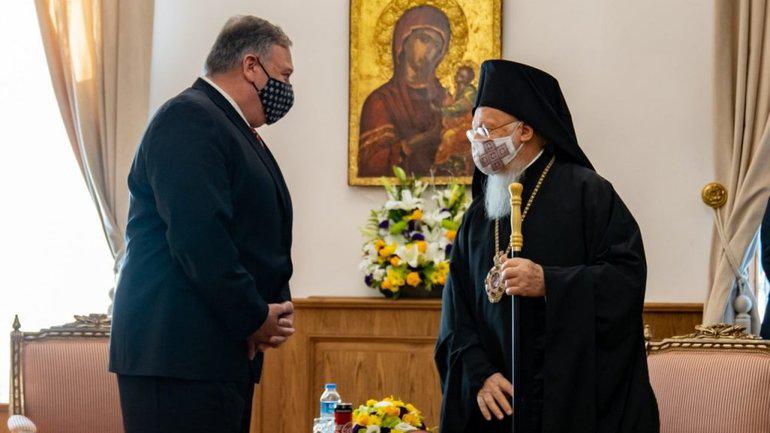Minister Pompeo en de oecumenische patriarch © Risu Minister Pompeo en de oecumenische patriarch © Risu