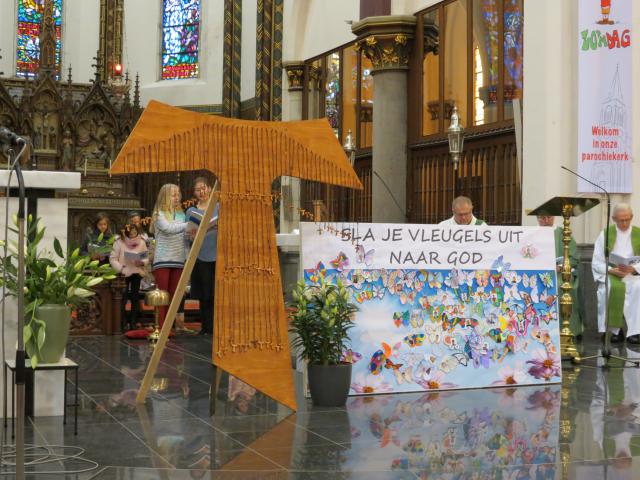 kruisjesmis SGW © kerk sint-gillis-waas