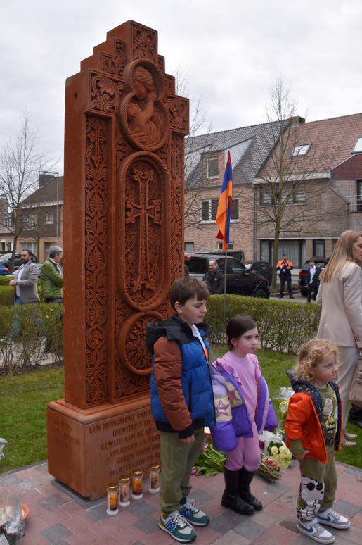 Het nieuwe Armeense kruis in Sint-Niklaas © Miepol De Roeck