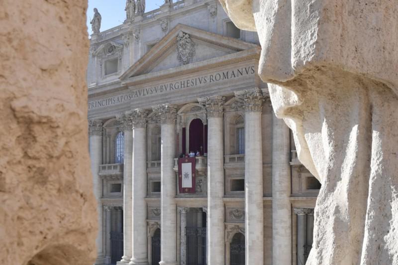 Paus Franciscus tijdens de urbi et orbizegen © Vatican Media