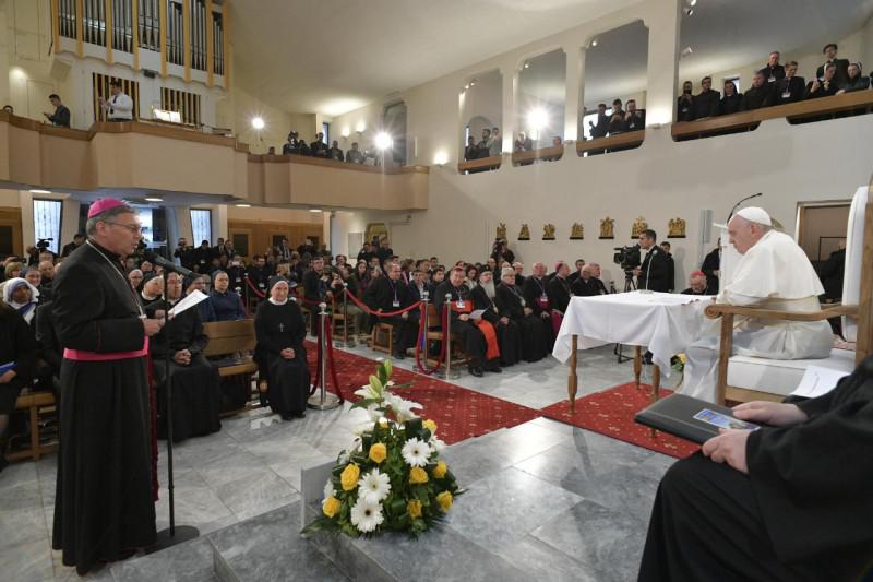 Paus Franciscus, tijdens de interreligieuze ontmoeting in Skopje © Vatican Media