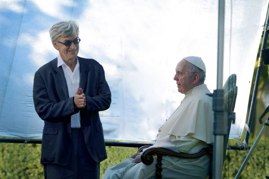 Wim Wenders bij paus Franciscus © Wim Wenders/Vatican Media