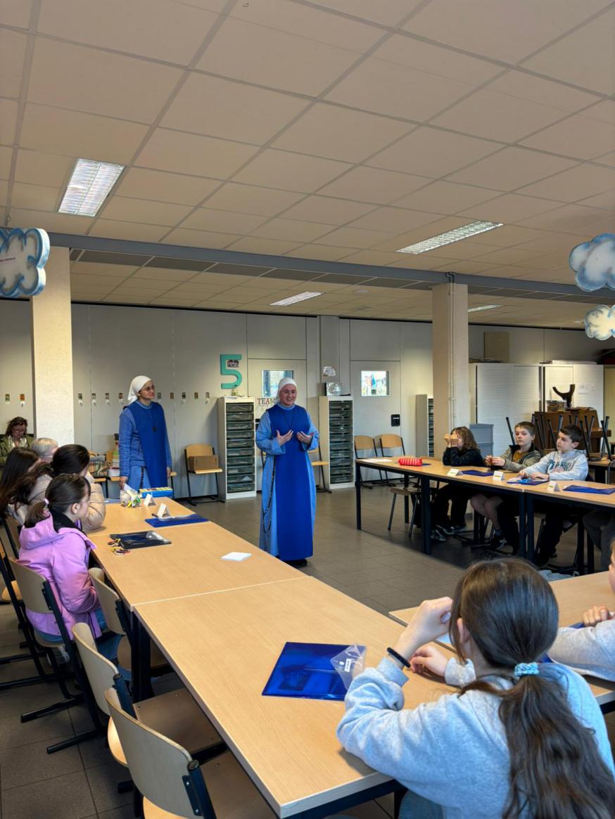 Bezoek van de zusters van “zaden van het Woord” 