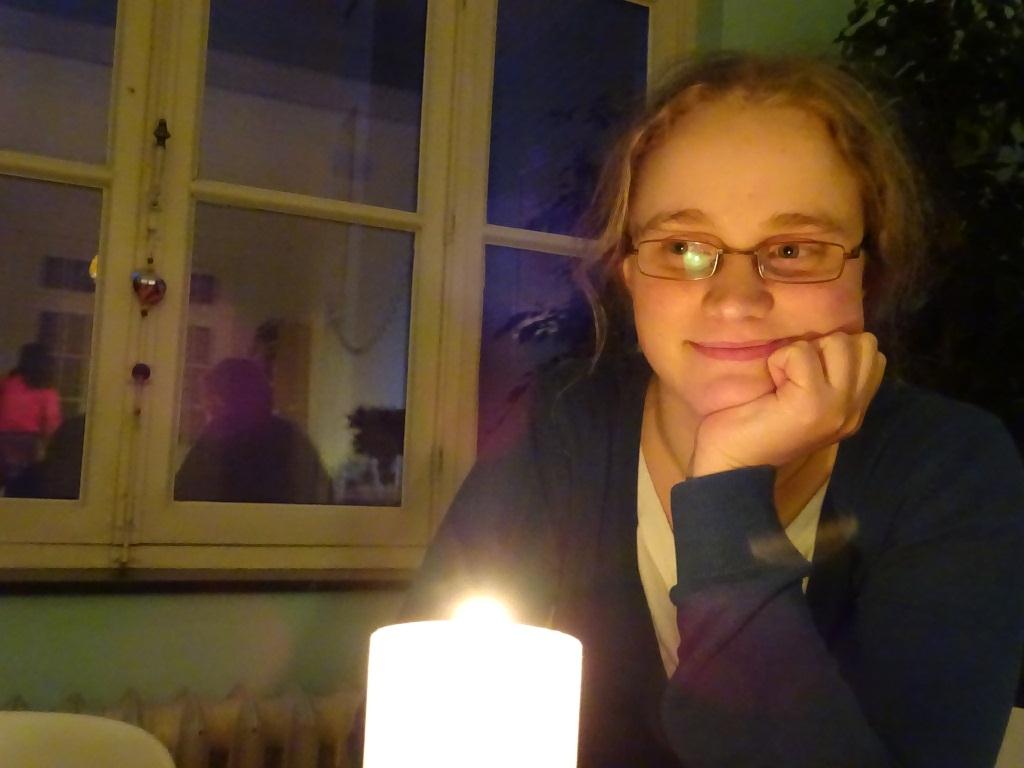 Veerle Steurs is 27 jaar en woont in Schaarbeek. Veerle Steurs is 27 jaar en woont in Schaarbeek.